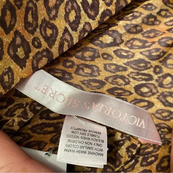 Victoria's Secret Animal Leopard Print SEXY Short pockets! Robe one Size S, M, L - Picture 7 of 13